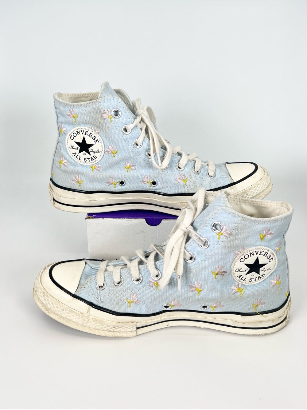 Converse Chuck Taylor All Star High Top Embroidered Floral Shoes - WOMENS 9.5
